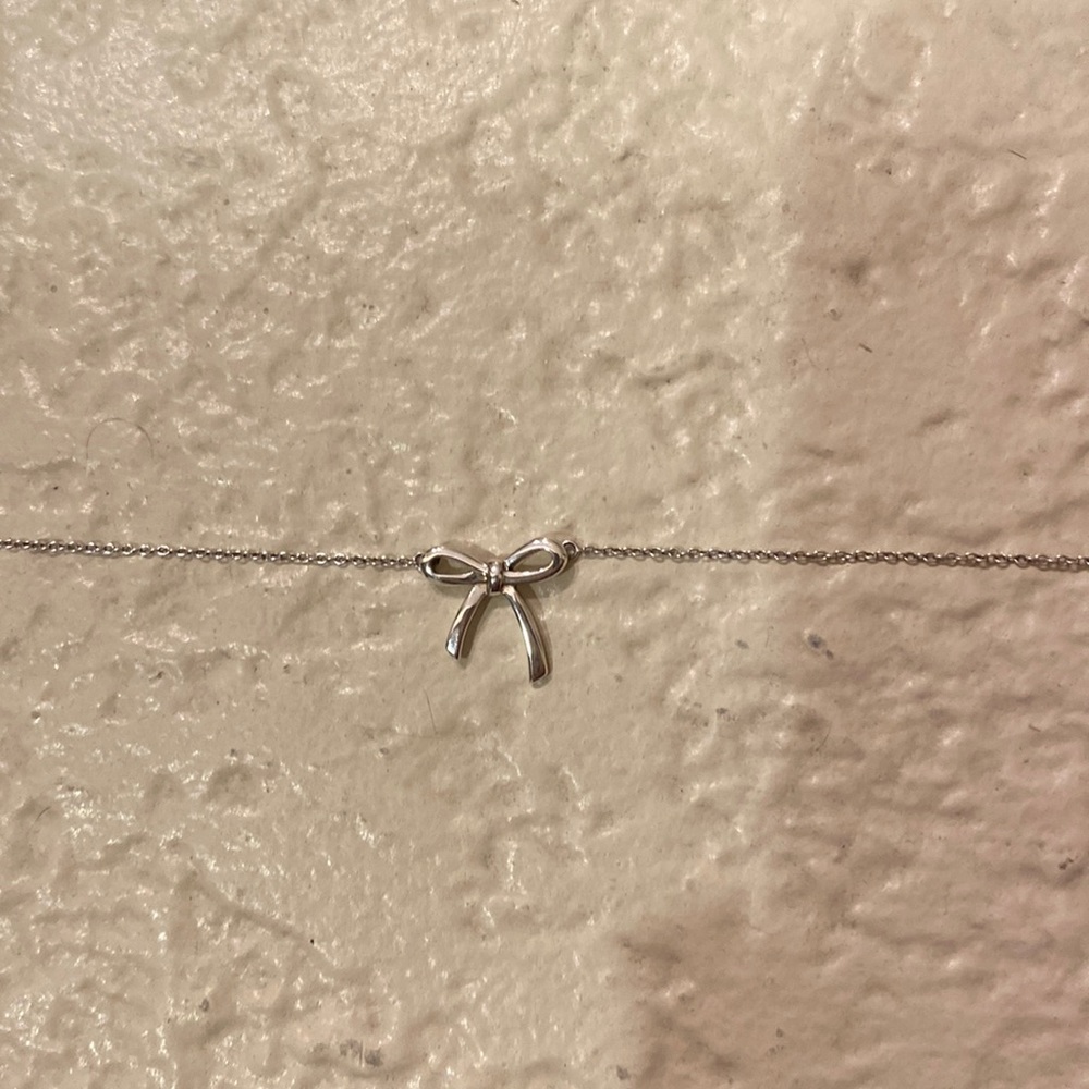 Tiffany & Co. Silver Bow Necklace. 16in